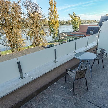 Holiday Beach Budapest Wellness Hotel With Sauna Park Екстериор снимка