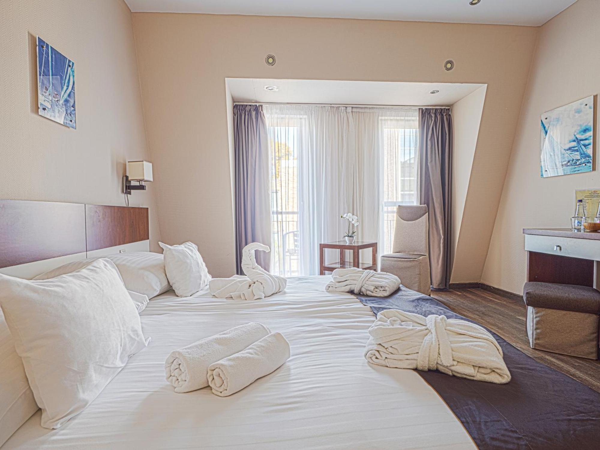 Holiday Beach Budapest Wellness Hotel With Sauna Park Екстериор снимка
